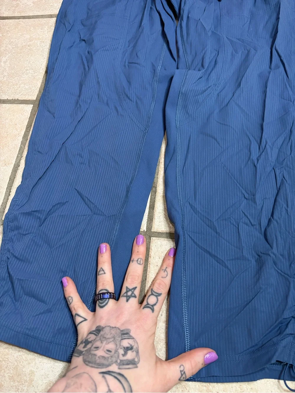 NWOT Lululemon Dance Studio Mid-Rise Cropped Pant *25” (Pitch Blue) Size 4